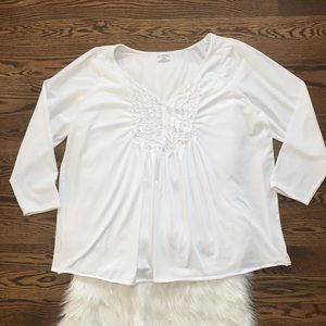 Like new Lane Bryant white cotton top 26/28